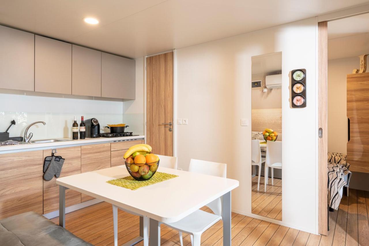 Mobile Home Joy Porton Biondi Rovinj Luaran gambar